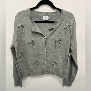Bow Detail Cardigan Gray Pearl Button Knit Sweater Size M - Luna Ivy
